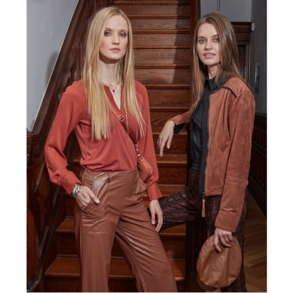 Like NEW!! Lyssé Veva Cropped Vegan Leather Pants Brown Size XS - Picture 5 of 16